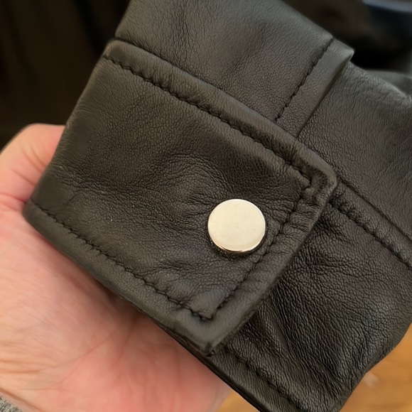 Lord & Taylor, ladies leather moto jacket, size large. - Picture 9 of 9